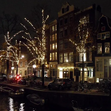 Loft Leidsegracht 게스트하우스 4*