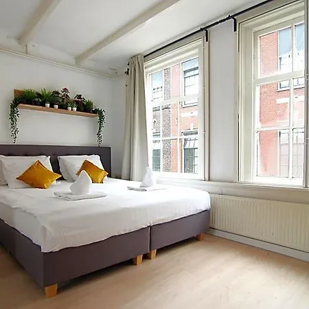 Loft Leidsegracht 게스트하우스 4*