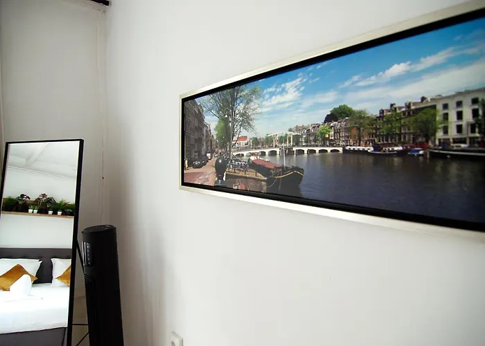 Loft Leidsegracht Gæstehus 4*